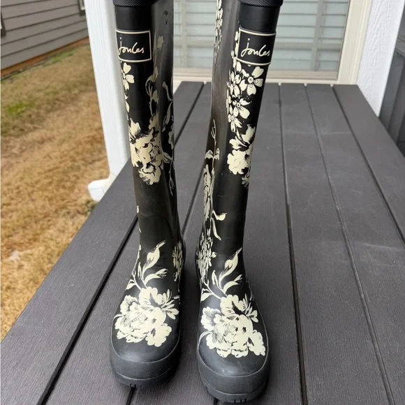 Joules Welly Black and Cream floral Rain Boots, women’s 8 - Picture 2 of 6
